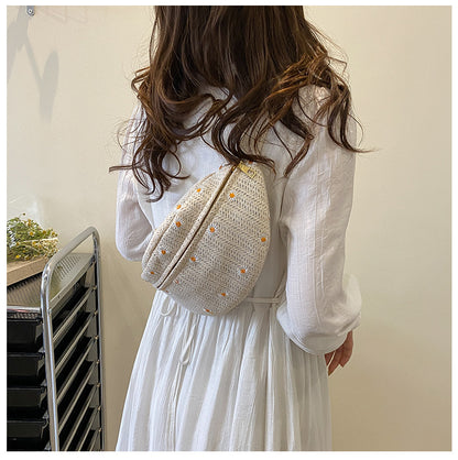 BreezyDaisy – Summer Straw Lace Messenger Bag