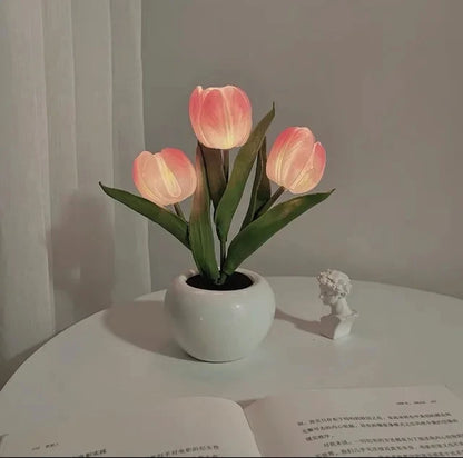 BlossomGlow LED Tulip Lamp - Decorative Flower Night Light