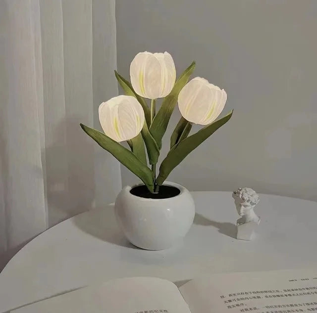 BlossomGlow LED Tulip Lamp - Decorative Flower Night Light