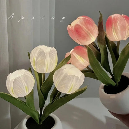 BlossomGlow LED Tulip Lamp - Decorative Flower Night Light