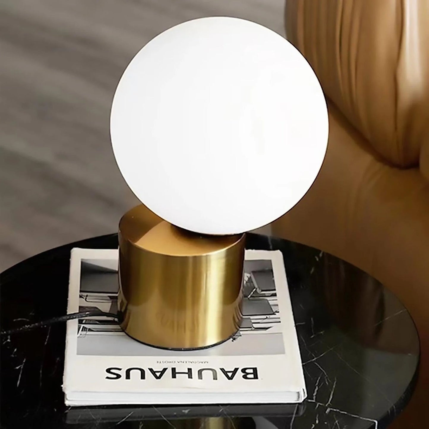 Nordique - Modern Glass Ball Table Lamp