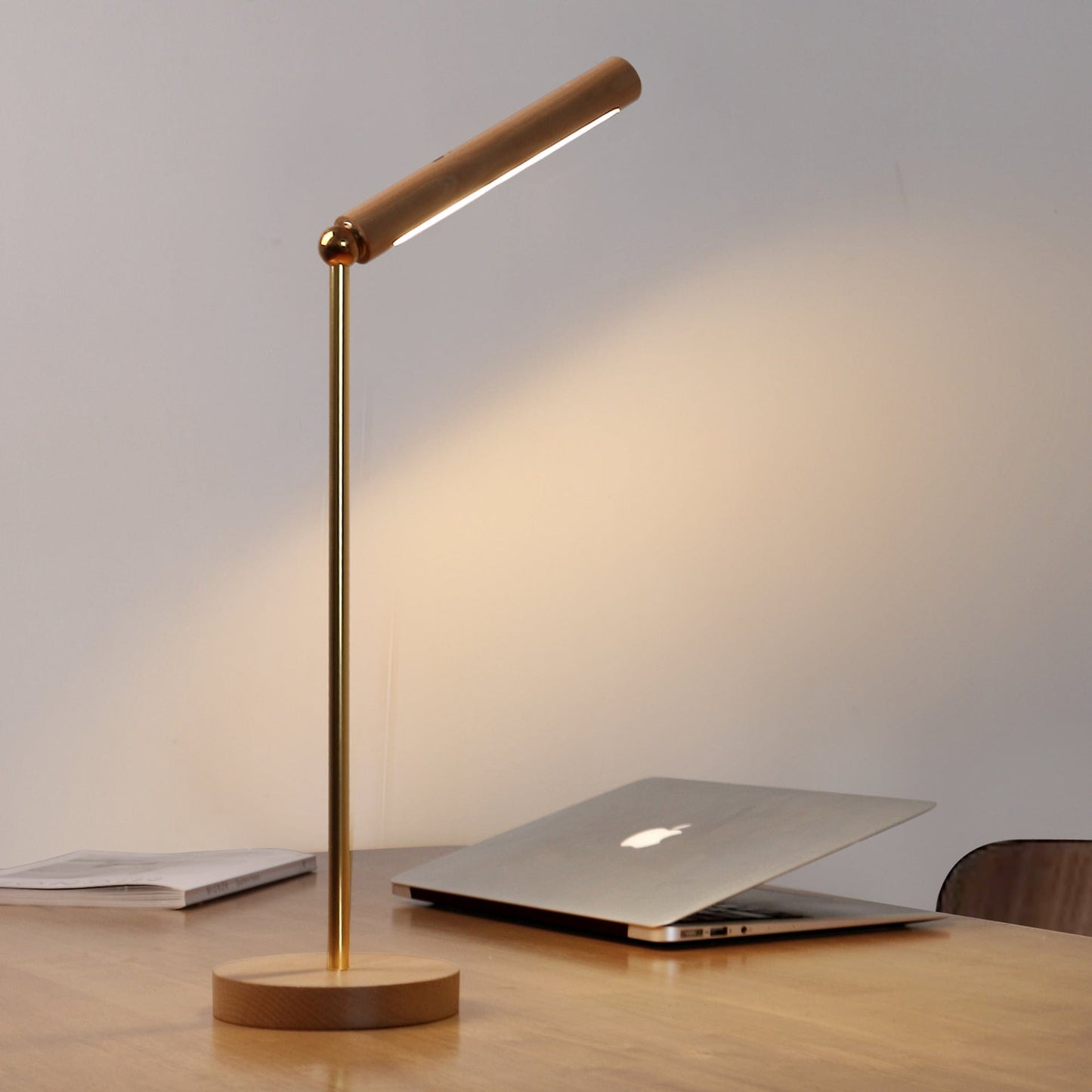 Minimalist Wooden Desk Lamp - HomeRelaxOfficial